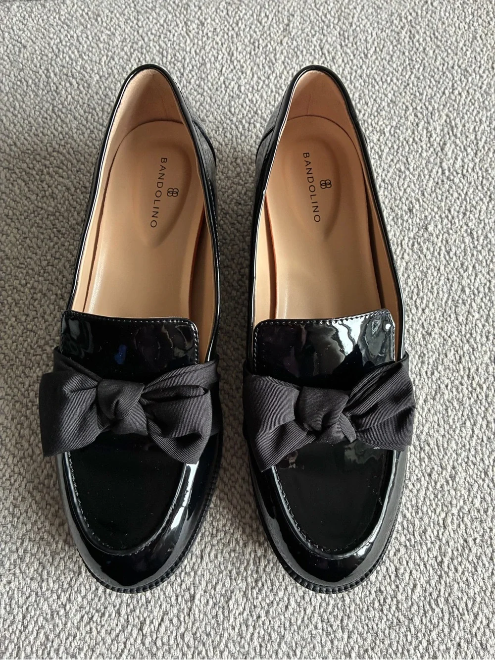 Bandolino BNLINDI03 Black Patent Bow Loafers Women's Size 9M Slip On Dress Shoes
